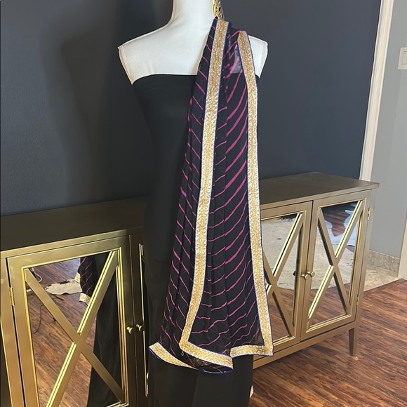 Other - NEW Indian Saree Wedding Guest Gift Set Includes Bangles, Earrings & Gift Bag.